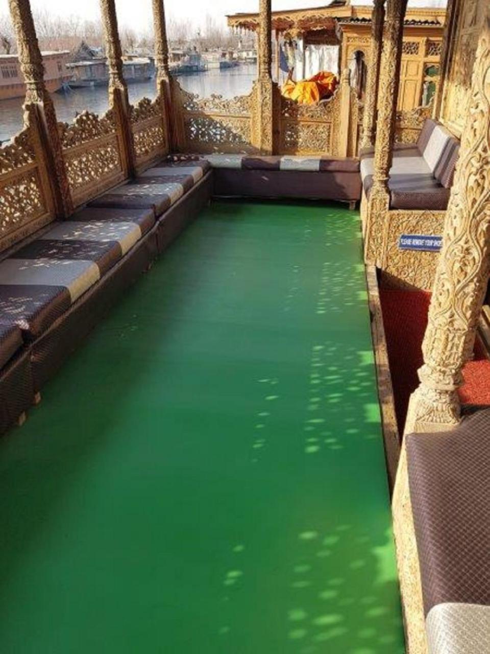 De Laila House Boat By Sterling Hotel Srinagar  Exterior photo